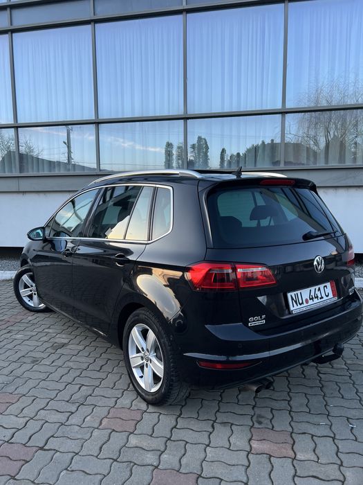 VW Golf Sportsvan / HighLine ~ ParkAssist ~ Pano ~ Euro6 ~ DSG ~ Euro6