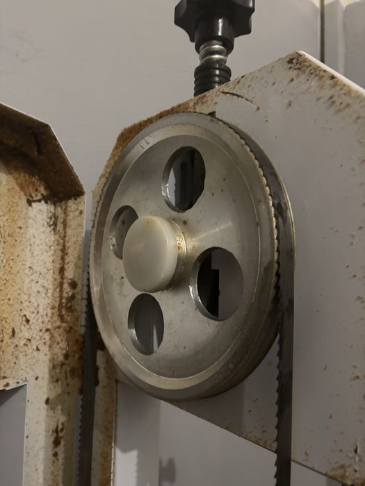 Промышленная ленточная пила