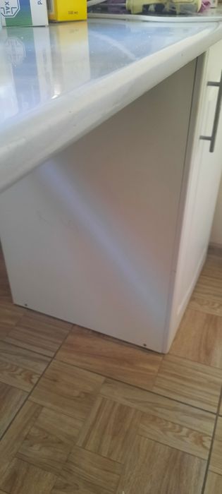 Продам стол б/у.