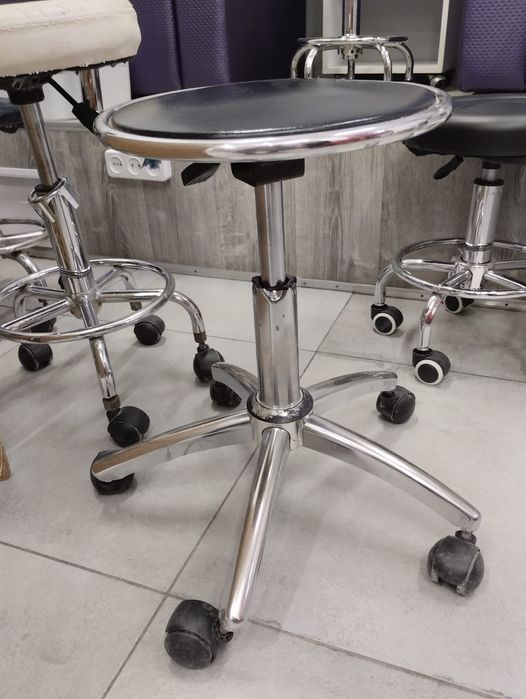 Продам стулья б/у