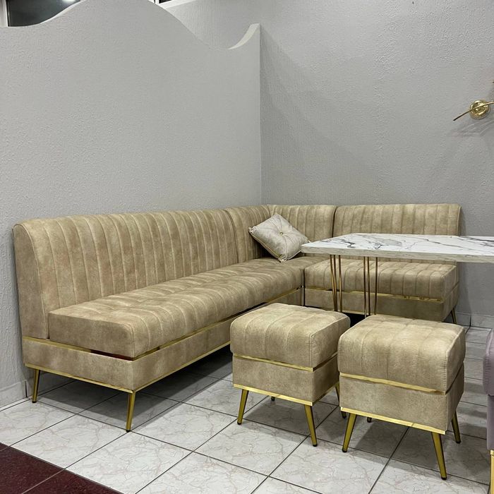 Кухонный уголок комплект.