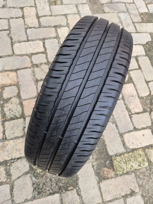 O bucată 235/65 R16C vară - una Michelin Continental Pirelli Hankook