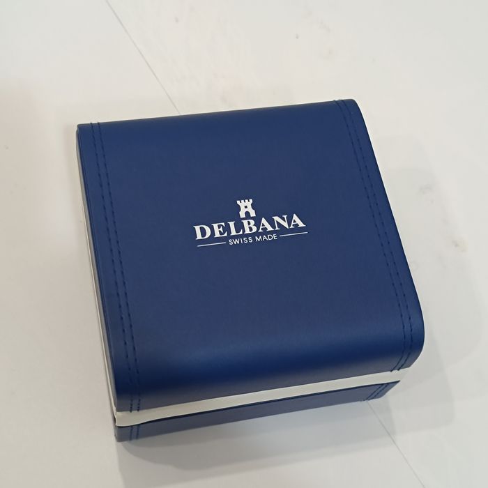 Швейцарски озлатен ръчен мъжки часовник Delbana