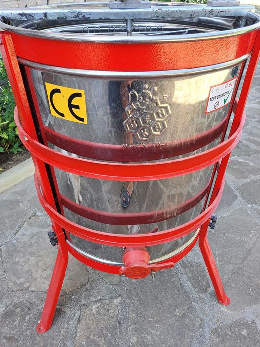 Центрофуга за мед