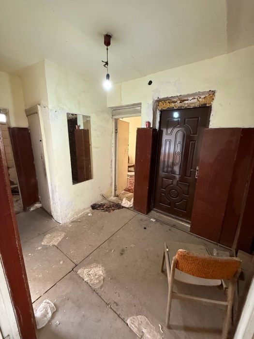 Срочно продаётся 3х комнатная квартира 77 серия дом Мархабо 2 этаж