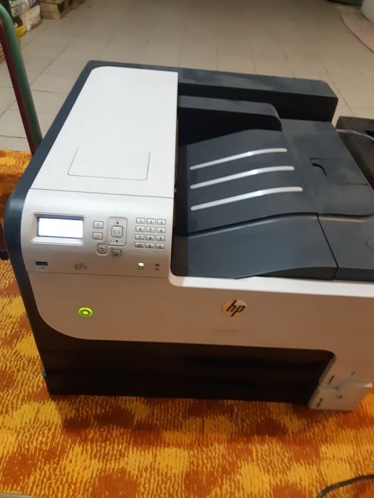 Продается принтер HP LaserJet 700 M712