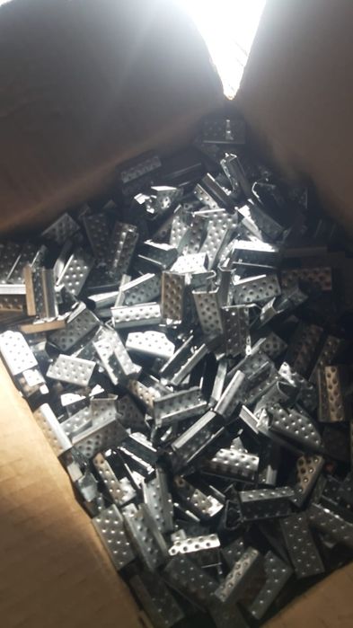 ПП скоба 7 тг, Пэт скоба 14 тг. Пряжки и уголки для упаковочной ленты ...