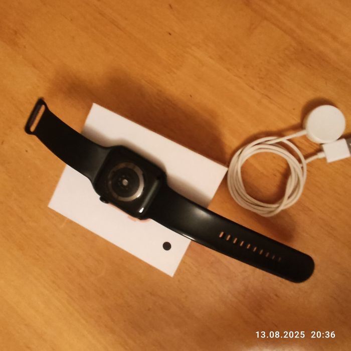 Продам Apple Watch