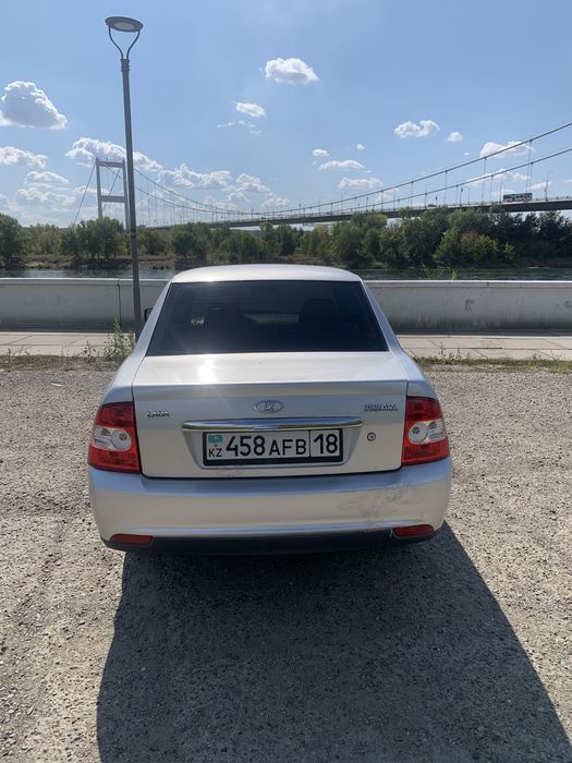 Продам машину Лада Приора