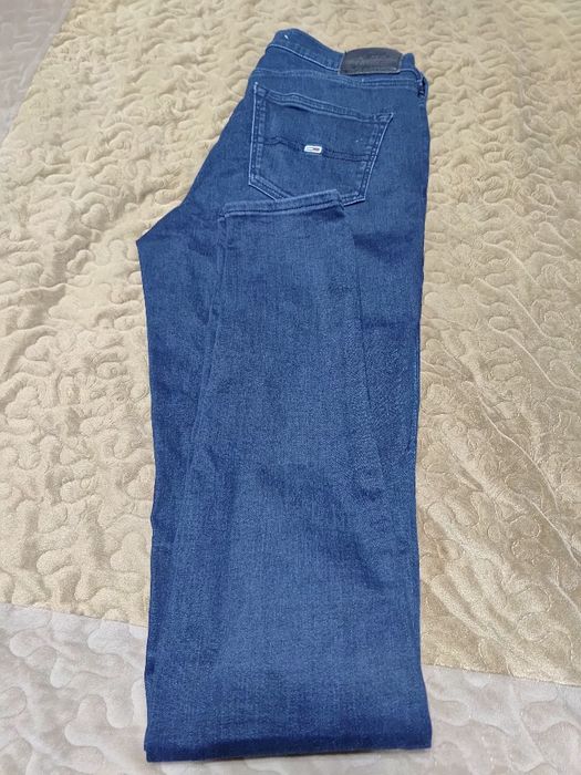 Blugi Tommy Hilfiger