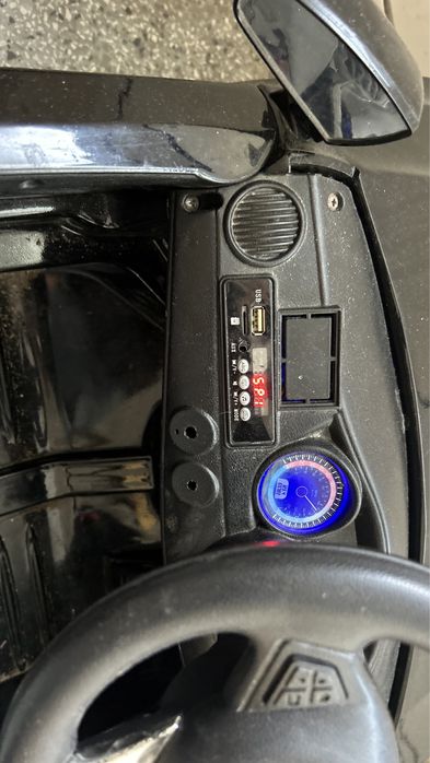 Детска електрическа количка