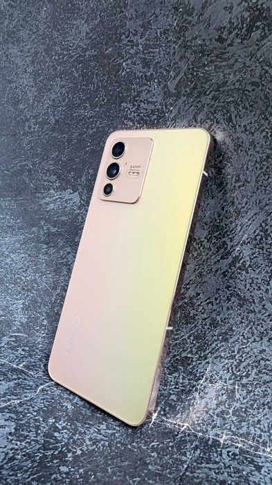 Vivo V23 лот 112/3982