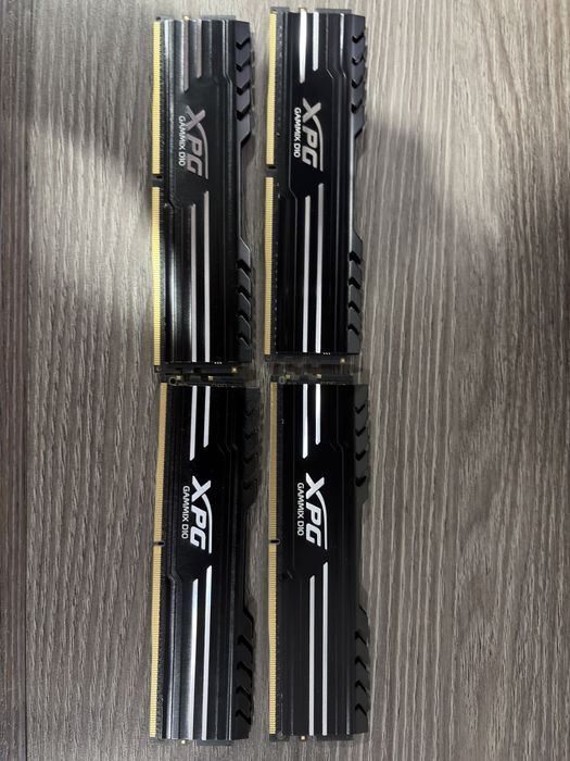 DDR4 3200 Adata XPG GAMMIX D10