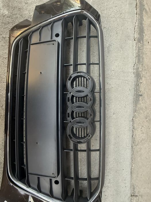 Решетка за AUDI A4 B8