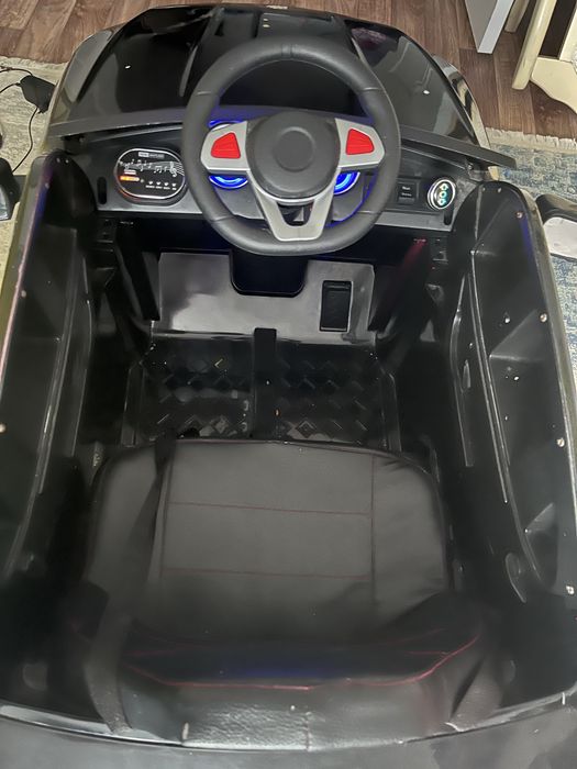 Детский электромобиль