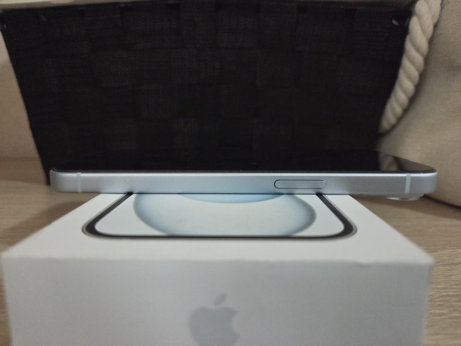 Iphone 15 с гаранция