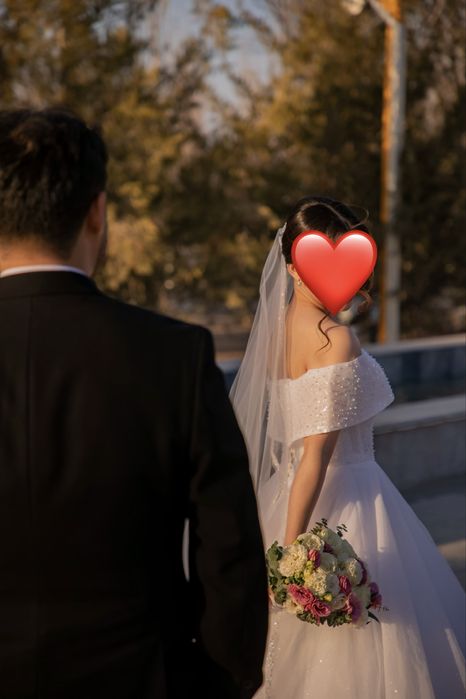 Свадебное платье в отличном состоянии