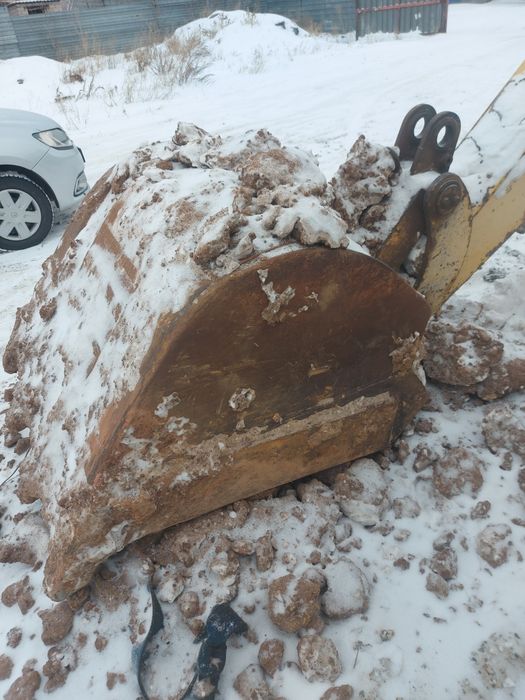 Продаётся экскаватор ЕК 18 на запчасти.