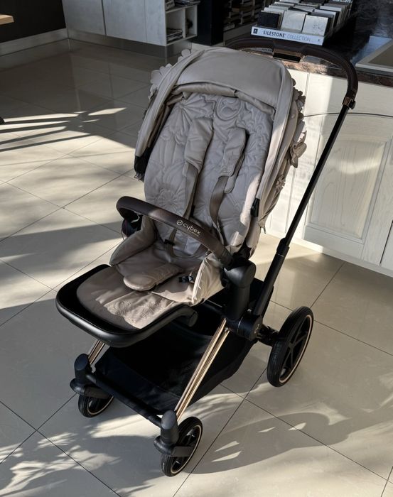 Cybex Platinum Priam 4