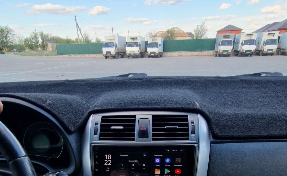 Накидка тойота Королла е150