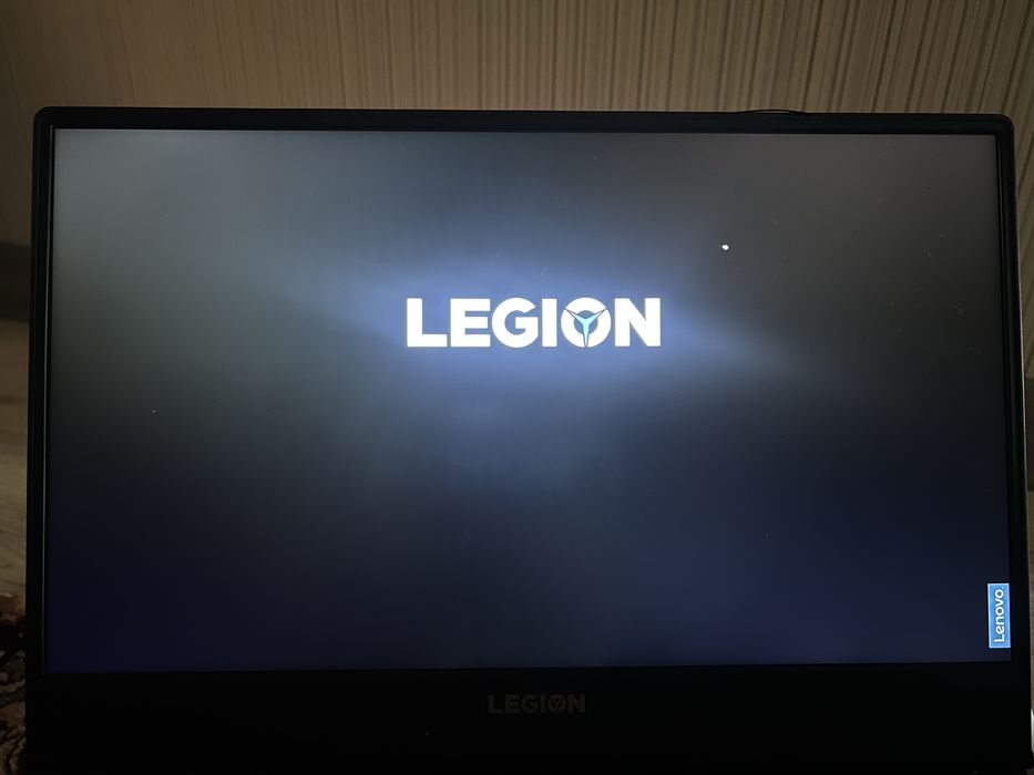Ноутбук 1050+i5 8300h SSD500Gb HDD1Tb