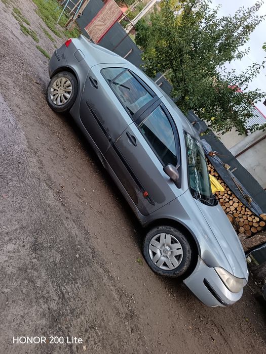 Se vinde Renault laguna 2 la pretu de 40 mil