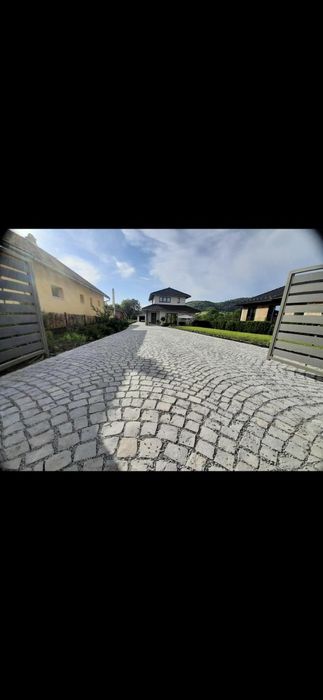 Piatra cubica granit sau andezit oferim și montaj