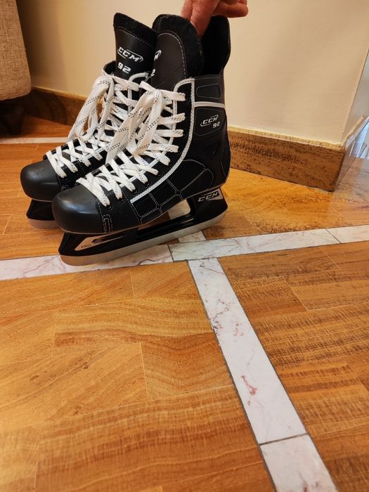 Продам хоккейные коньки!