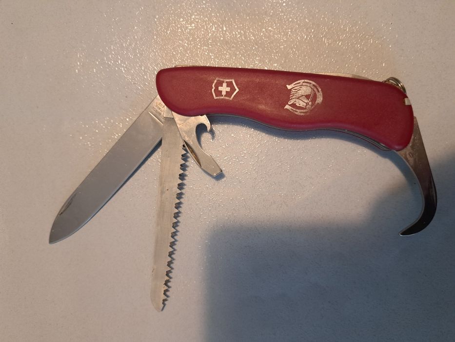 Victorinox  Equestrian Roșu