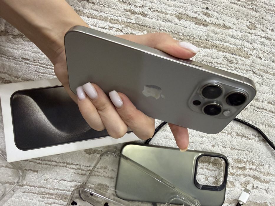 iPhone 15 Pro 128 GB, серый цвет
