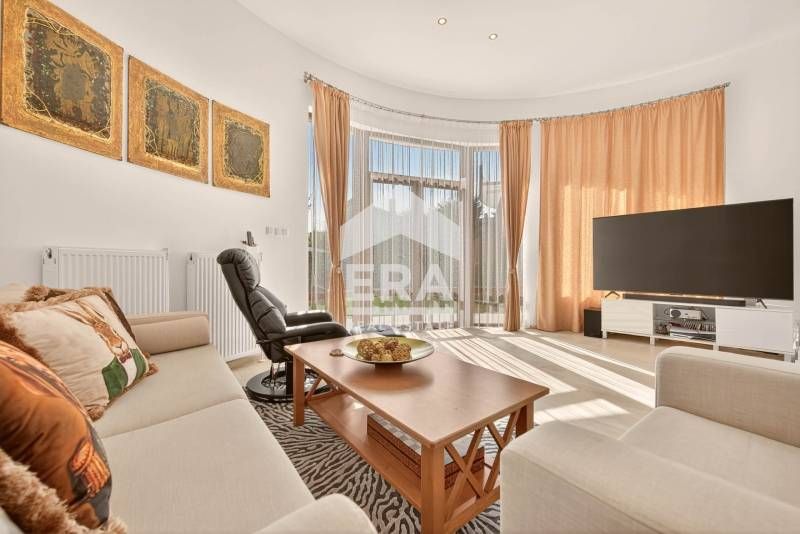 Продава се Къща в Варна, м-т Св. Никола - 258 кв.м за 1324 €/кв.м - Снимка #1