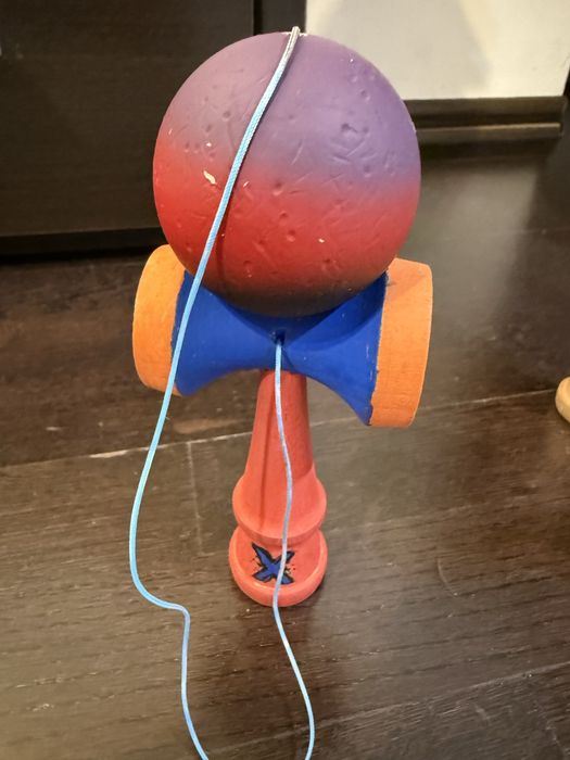 Kendama de vanzare
