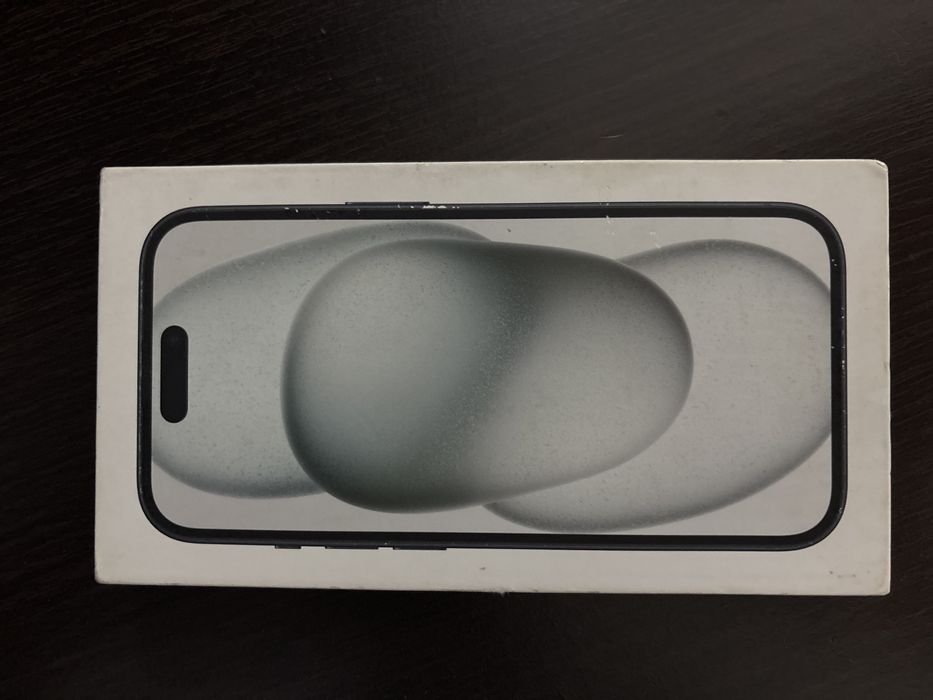 Продам айфон 15 идеальный