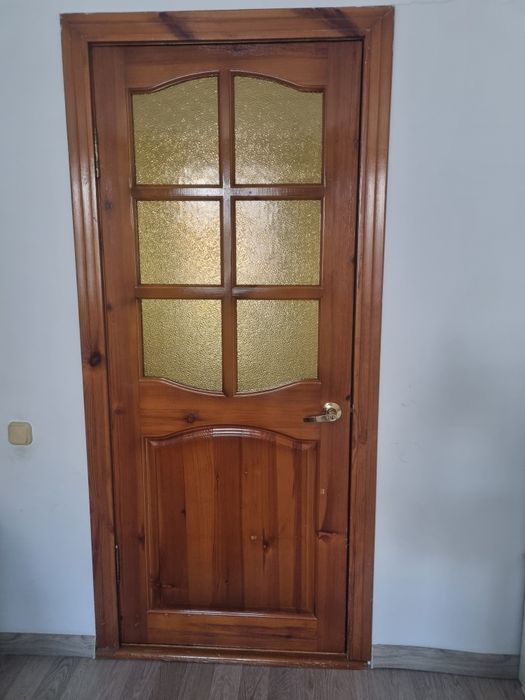 Продам двери межкомнатные