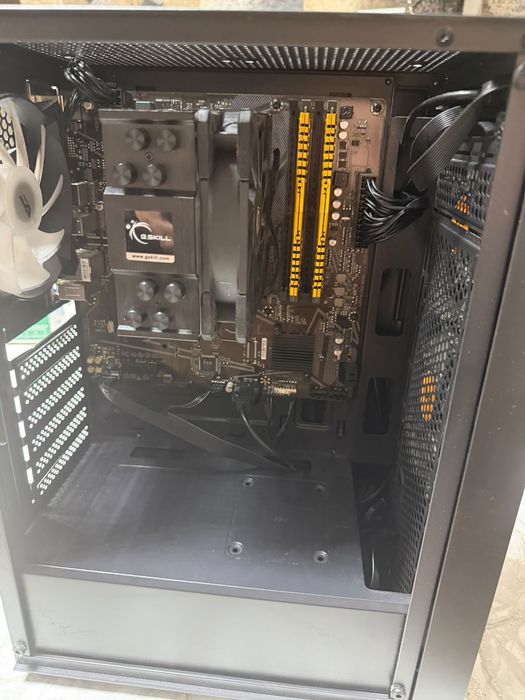 Rayzen 5 3600 ddr 4 xpg z1 16 gb