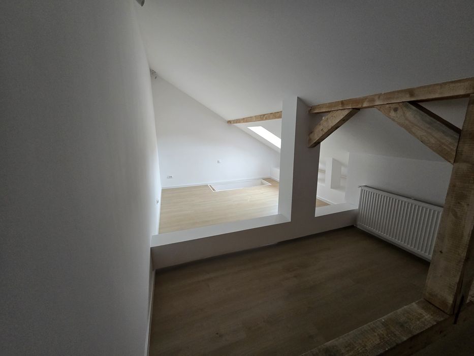Proprietar Inchirez birou sau apartament spatiu 3 camere