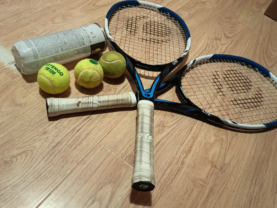 Rachete de tennis cu tot cu mingi