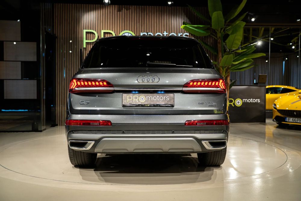 Audi Q7 Audi Q7 55 3.0 TFSI e Quattro  S line