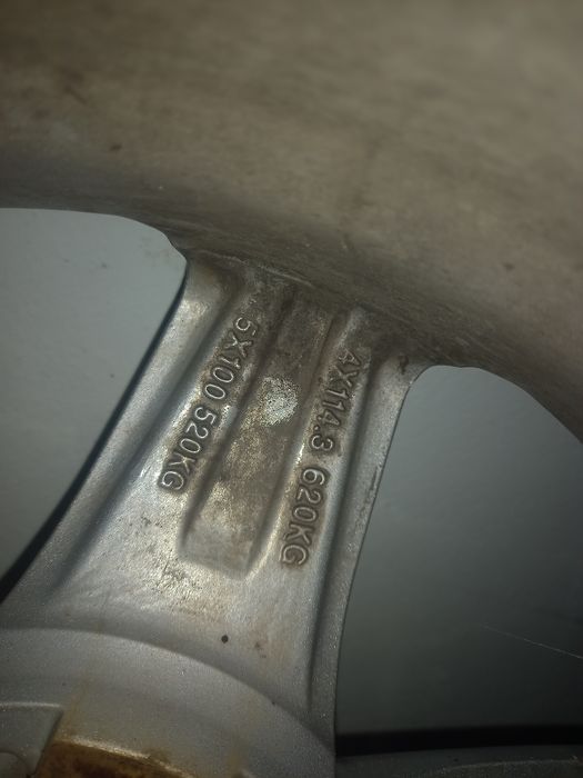 Продам два диска