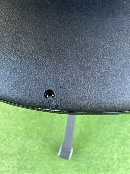 Офис стол въртящ се с подлакътници