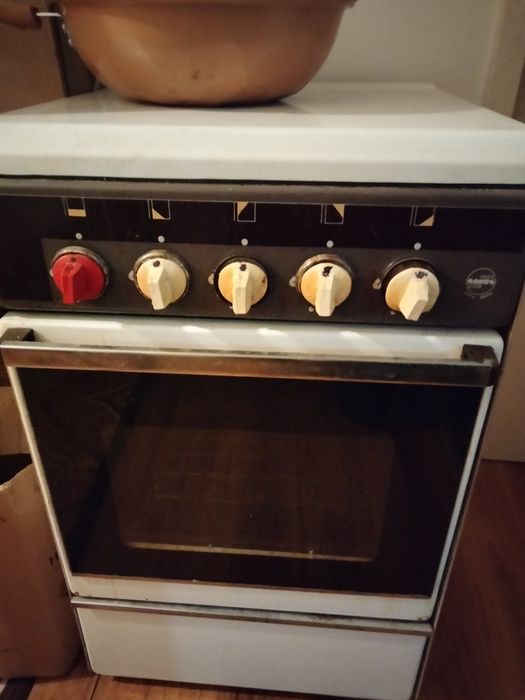 Vânzare aragaz cu cuptor