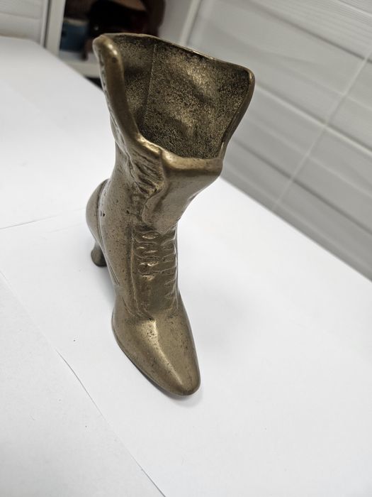 Cizma bronz calitativ