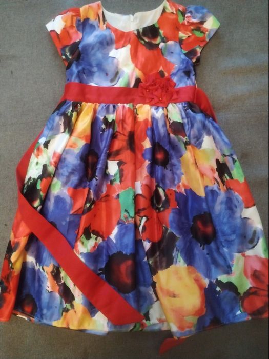 Нарядные, пышные платья