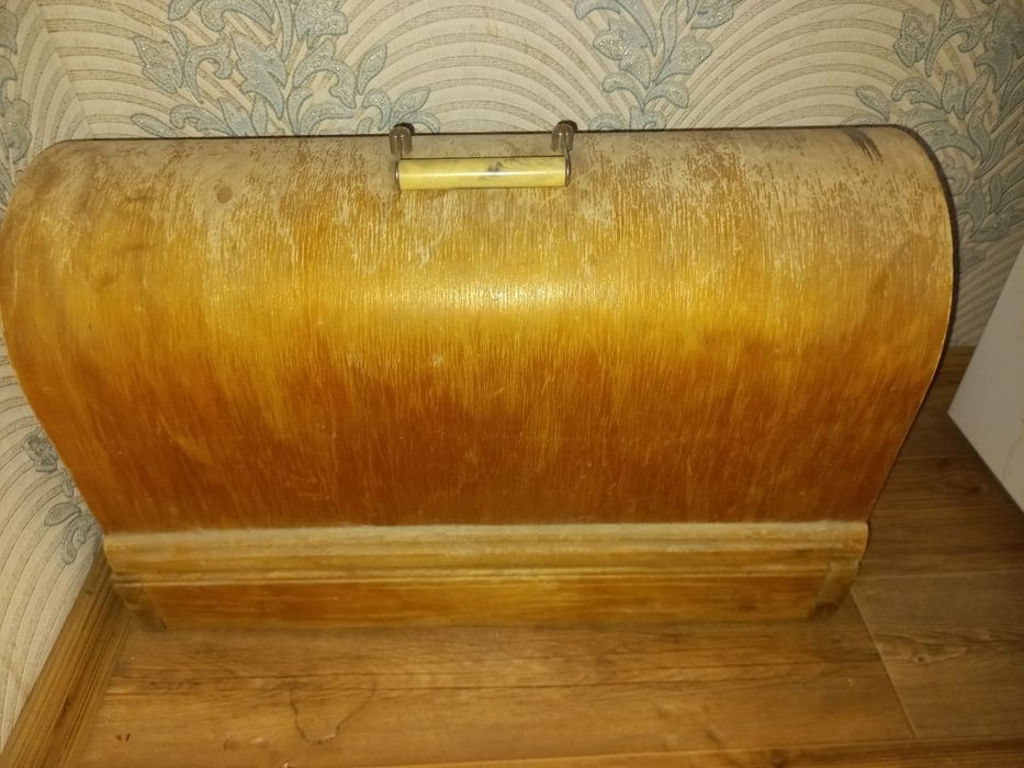 Продается Швейная машинка 2 шт