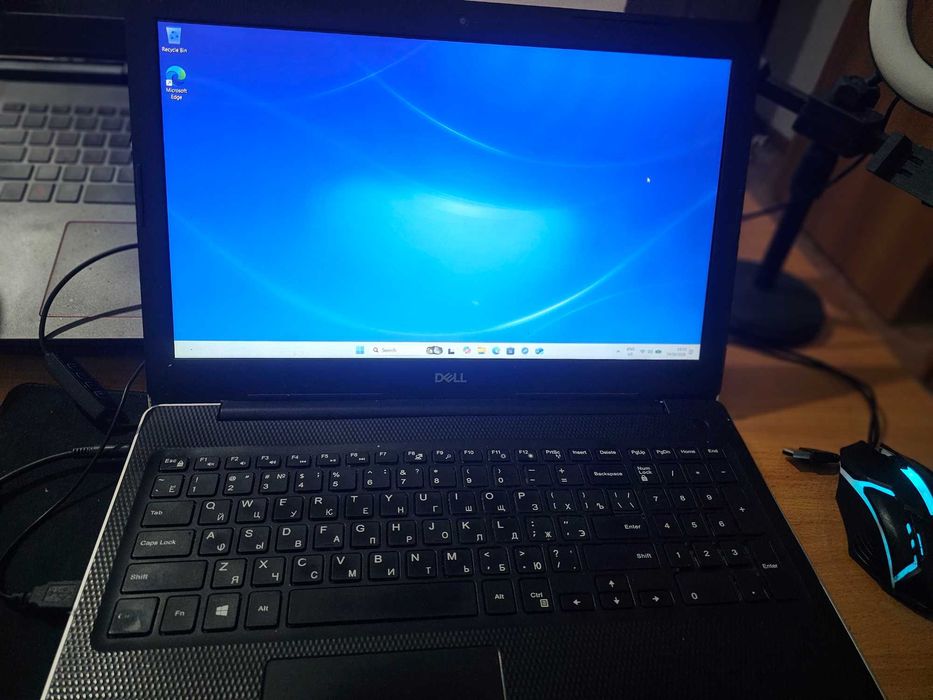 Dell Inspiron 3583