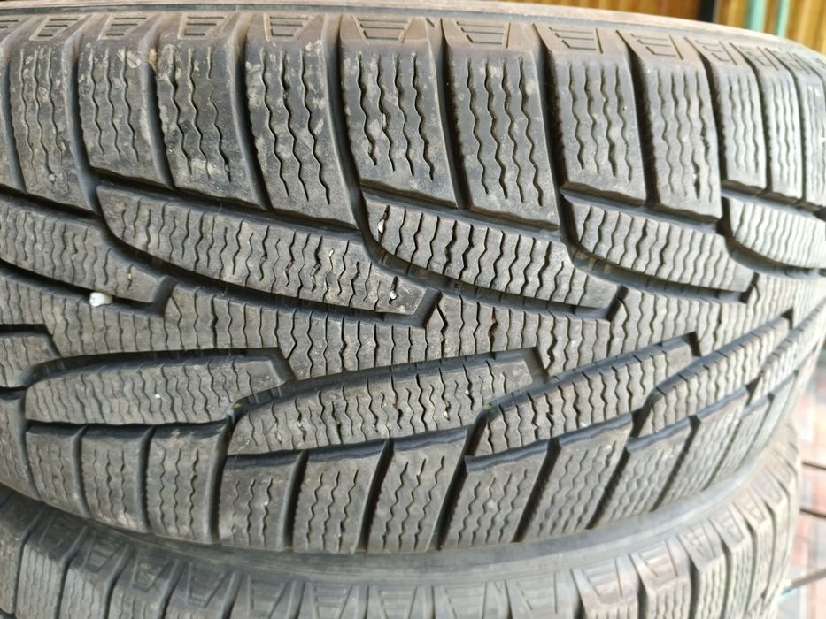 Продам комплект зимних колёс