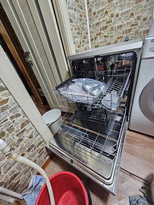 Продам посудрмоечную машину