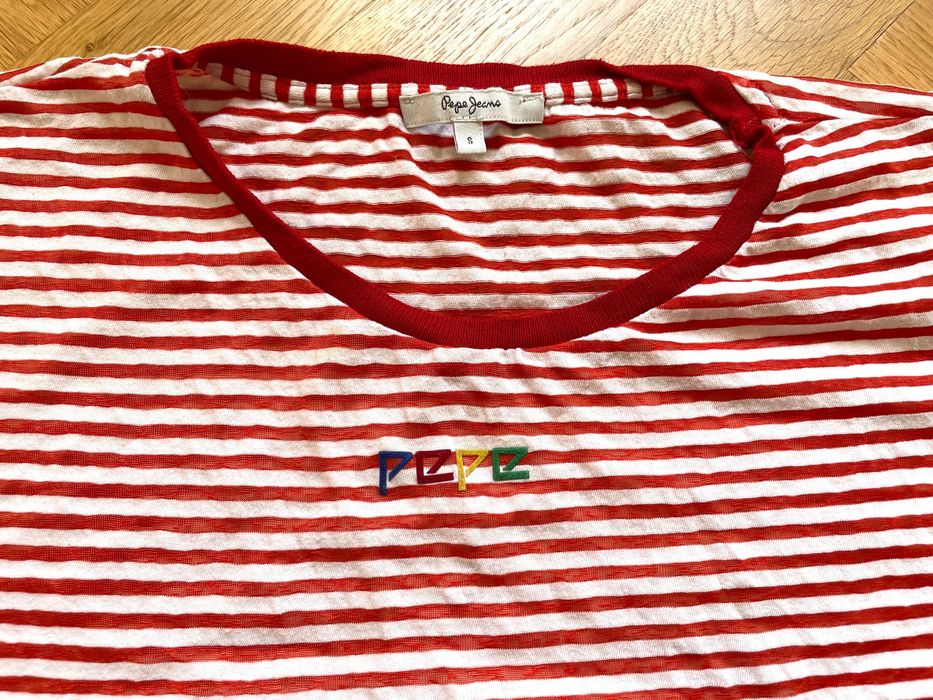 pepe jeans раирана crop тениска