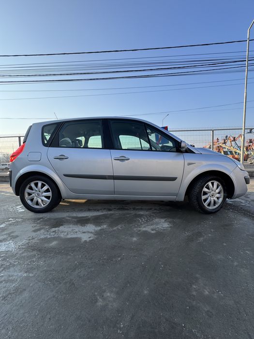 Renault Scenic 2.0 dci - automat