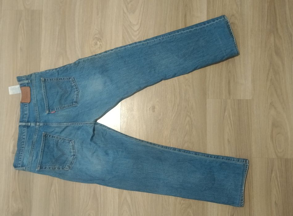 Оригинальные Levi's 506
W34 L34
8/10
Доп фото и вопросы в лс